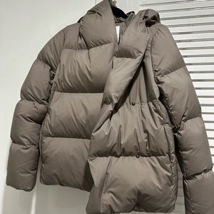 Babaton The Duvet Puffer Short (Size 2XS)